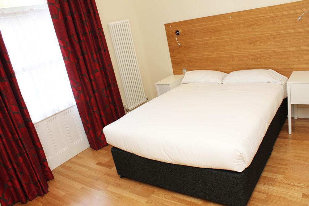 Brentwood Guest House Hotel Exterior photo