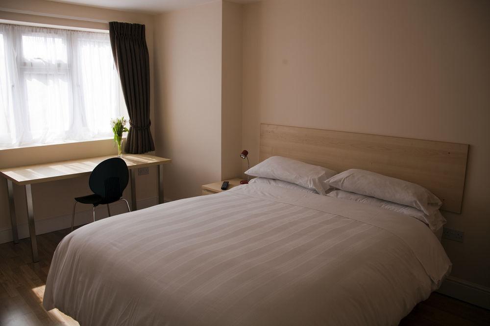 Brentwood Guest House Hotel Exterior photo